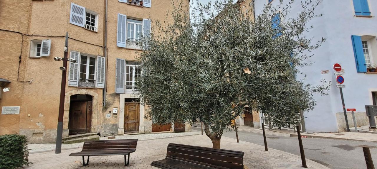 Le Rocher Appartement Cotignac Exterior photo